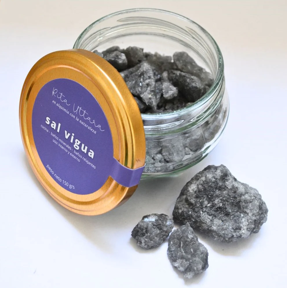 Sal vigua x 250 gr. Sal de roca. Usos: cocina, baños minerales, baños relajantes, limpieza energética. Gran aliada de la piel
