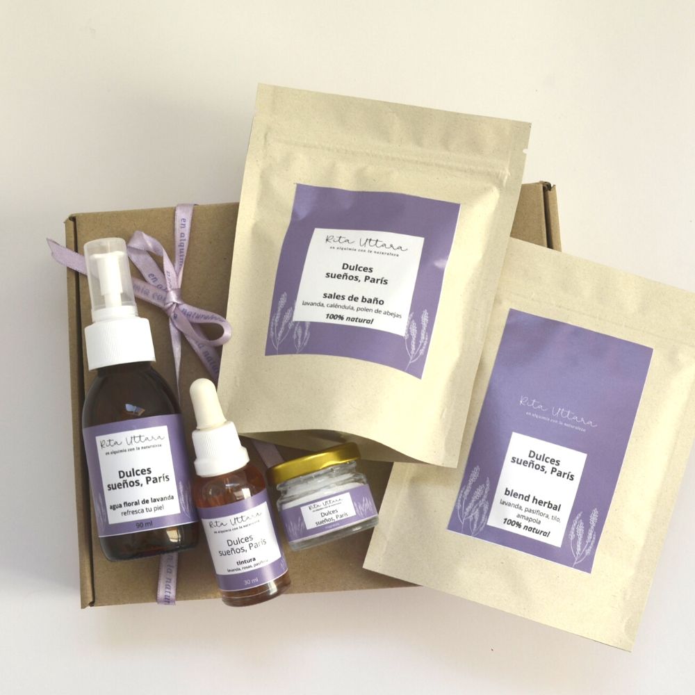 "Dulces Sueños, París". Set natural y mineral que te ayuda a dormir mejor. Apoya en casos de insomnio, estrés, ansiedad. Efecto relajante. Contiene flores orgánicas de lavanda y rosas